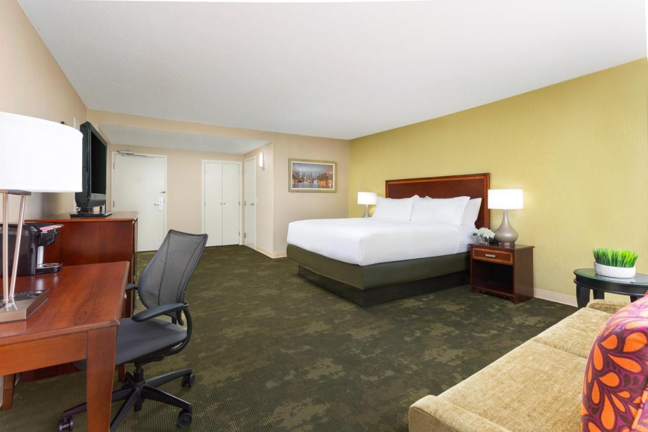Holiday Inn Secaucus Meadowlands Room photo