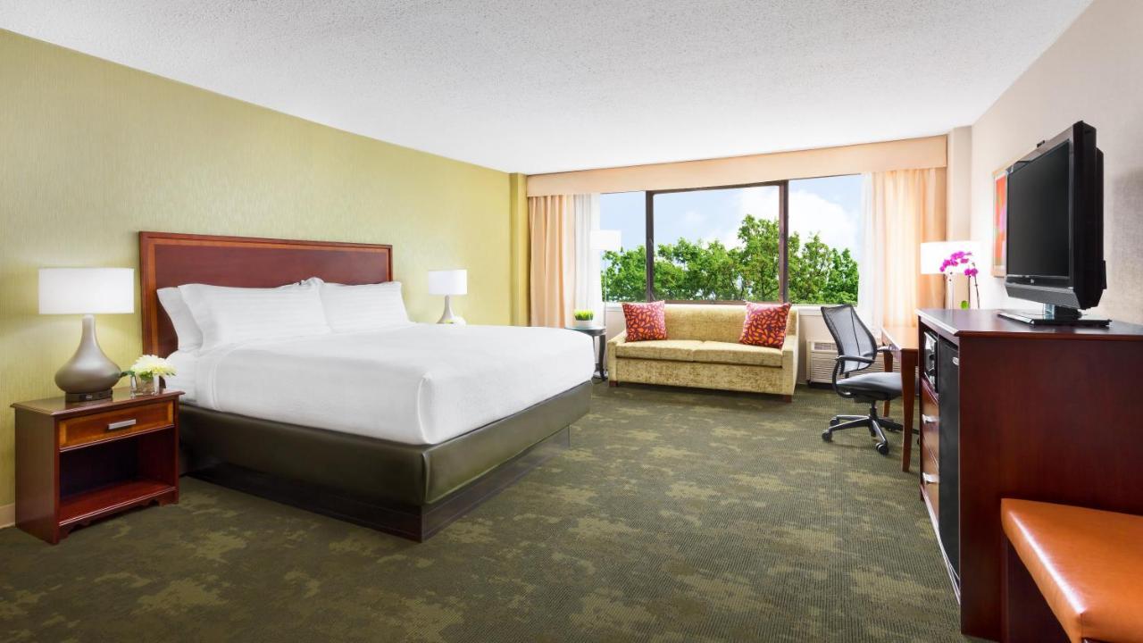 Holiday Inn Secaucus Meadowlands Room photo